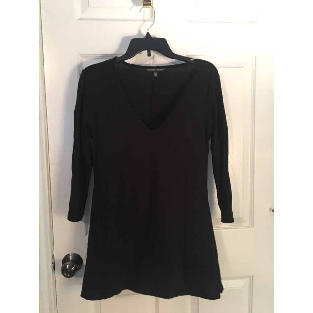Black 3/4 sleeve shirt